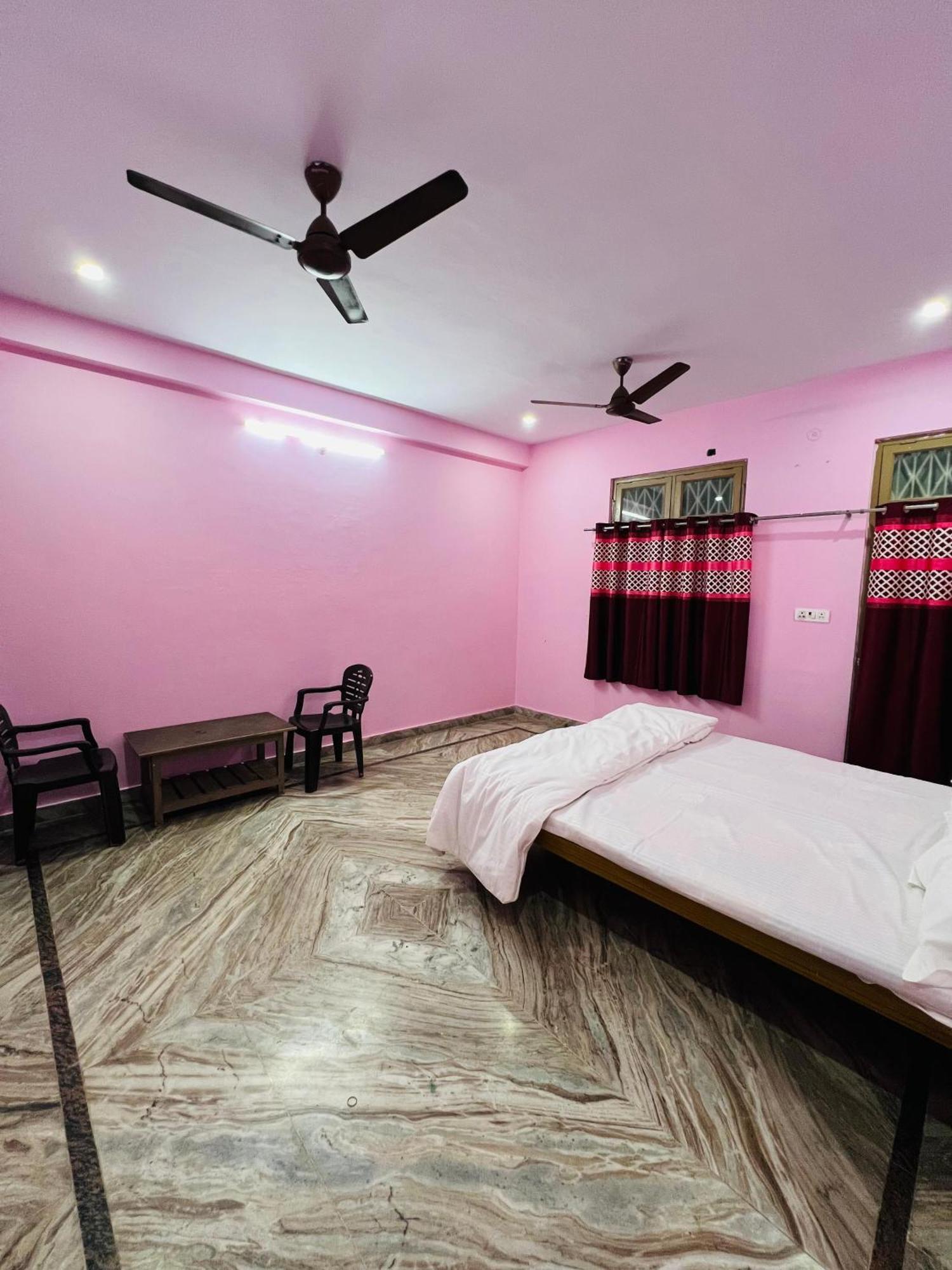 Annapurna Homestays Varanasi Ngoại thất bức ảnh