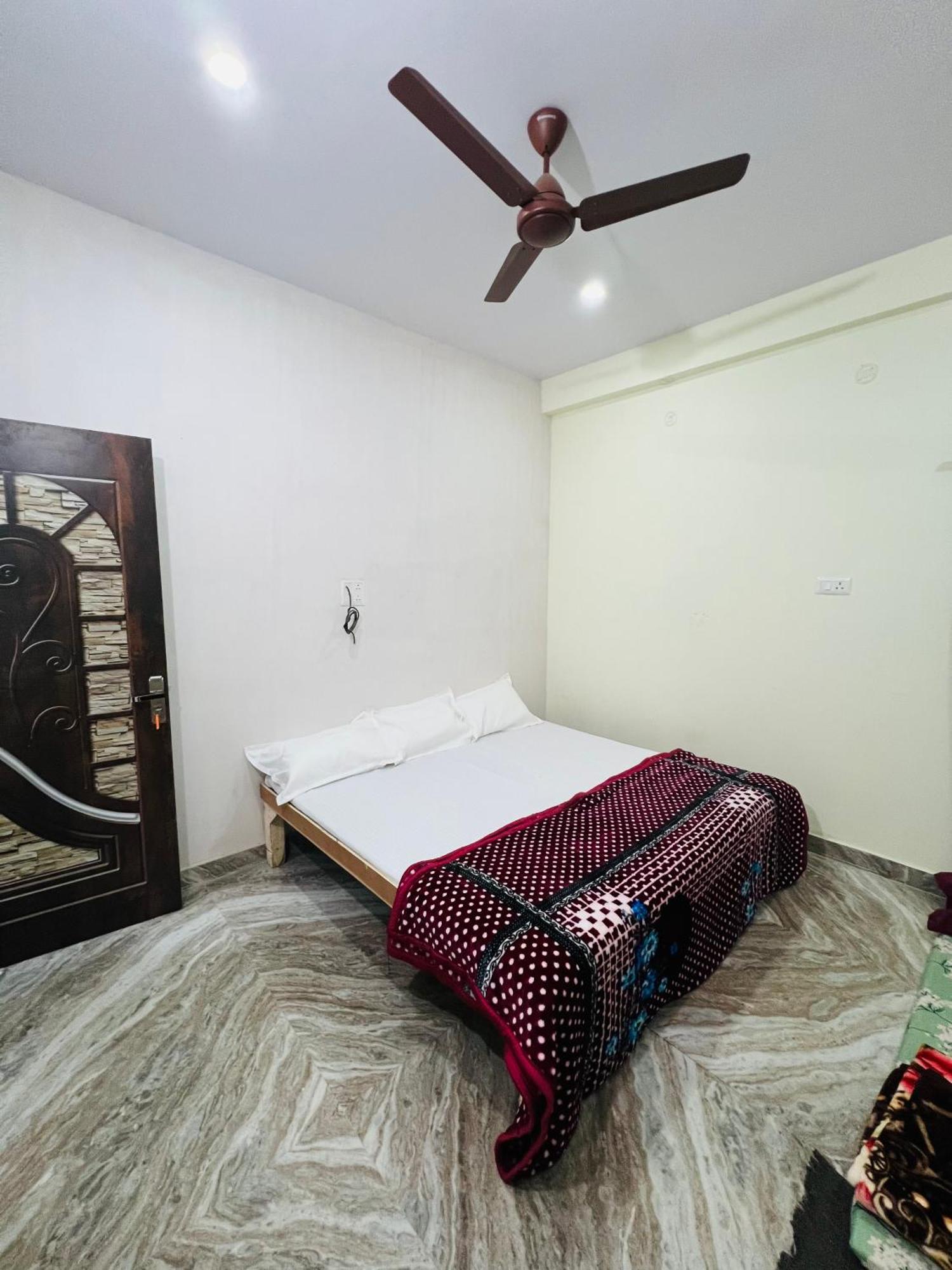 Annapurna Homestays Varanasi Ngoại thất bức ảnh